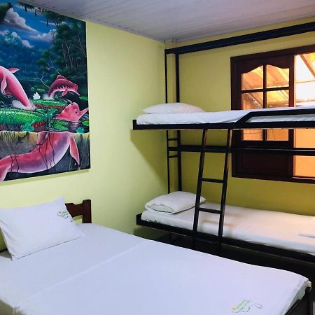 Hostal La Esperanza Летісія Екстер'єр фото