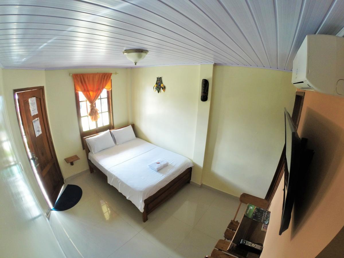 Hostal La Esperanza Летісія Екстер'єр фото